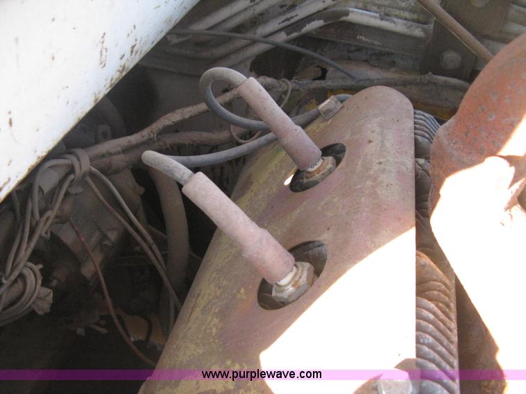 image for item B8440 1972 Bobcat 610 skid steer