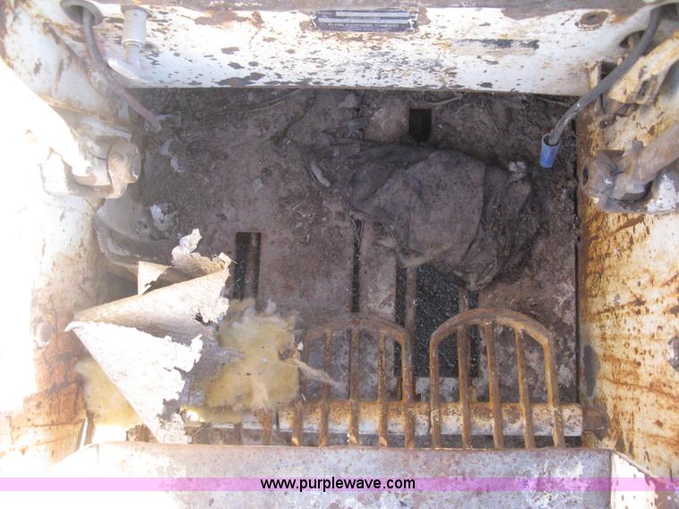 image for item B8440 1972 Bobcat 610 skid steer