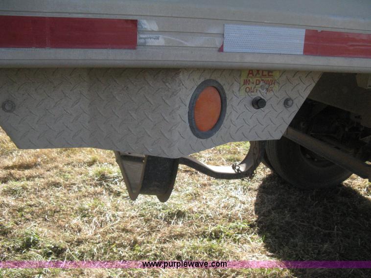image for item B8489 1991 Travis spread axle end dump trailer