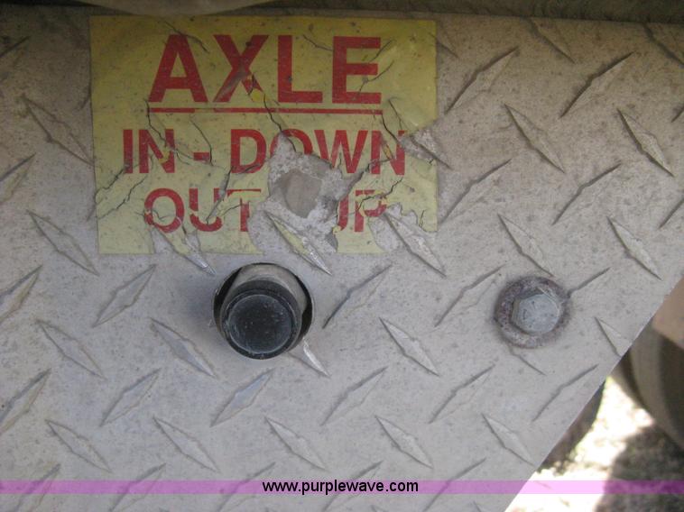 image for item B8489 1991 Travis spread axle end dump trailer