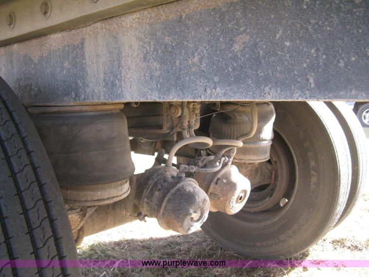 image for item B8489 1991 Travis spread axle end dump trailer
