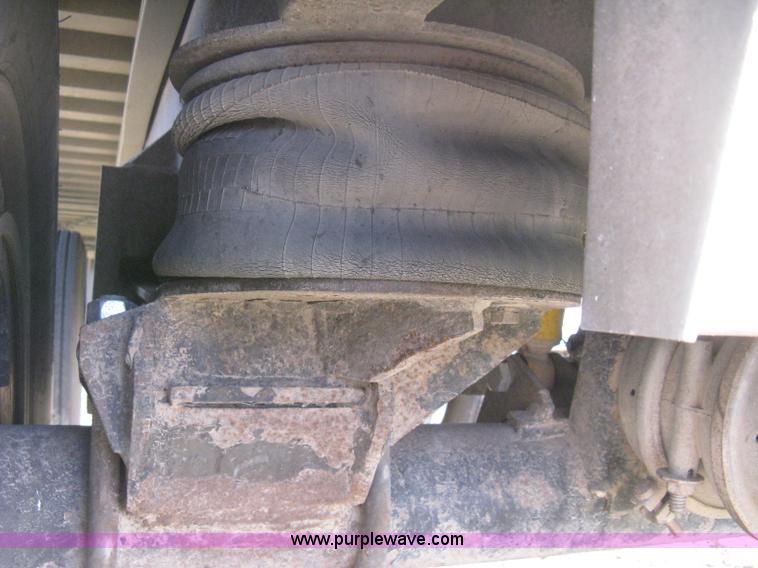 image for item B8489 1991 Travis spread axle end dump trailer