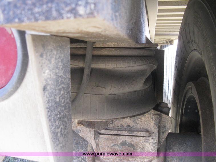 image for item B8489 1991 Travis spread axle end dump trailer