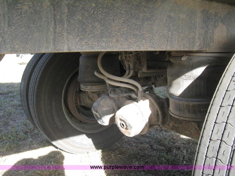 image for item B8489 1991 Travis spread axle end dump trailer