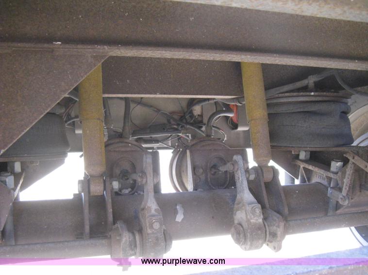 image for item B8489 1991 Travis spread axle end dump trailer