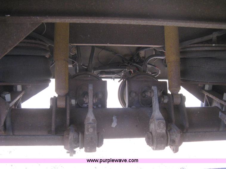 image for item B8489 1991 Travis spread axle end dump trailer