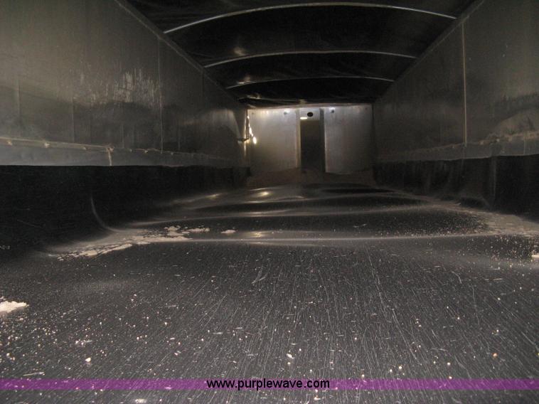 image for item B8489 1991 Travis spread axle end dump trailer