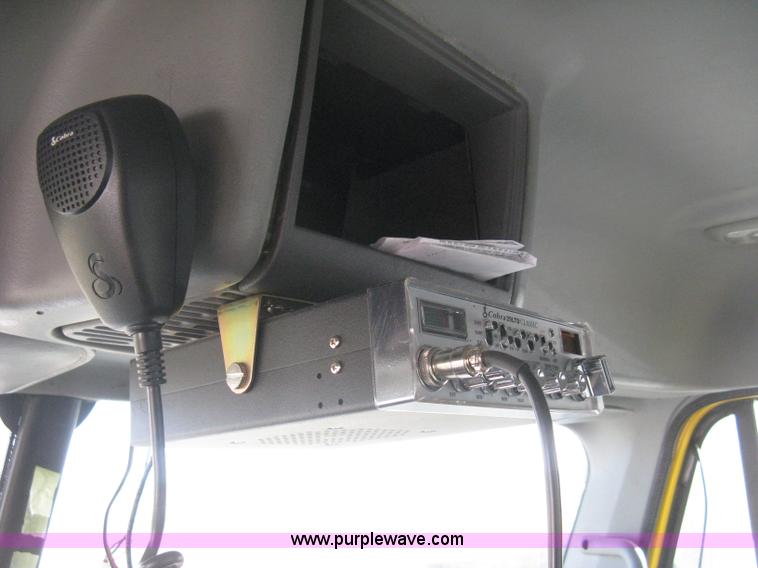 image for item B8490 2000 Freightliner Century Class tandem axle semi truck