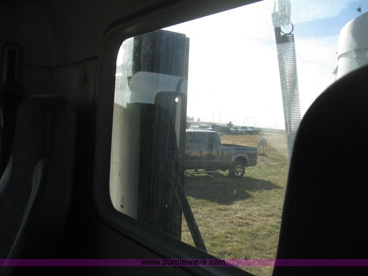 image for item B8490 2000 Freightliner Century Class tandem axle semi truck