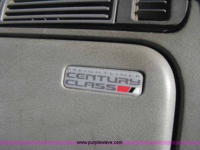 image for item B8490 2000 Freightliner Century Class tandem axle semi truck