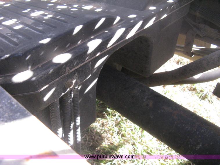 image for item B8490 2000 Freightliner Century Class tandem axle semi truck