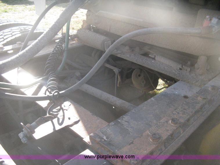 image for item B8490 2000 Freightliner Century Class tandem axle semi truck