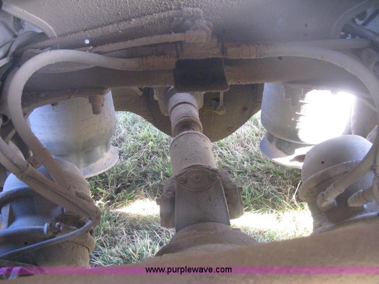 image for item B8490 2000 Freightliner Century Class tandem axle semi truck