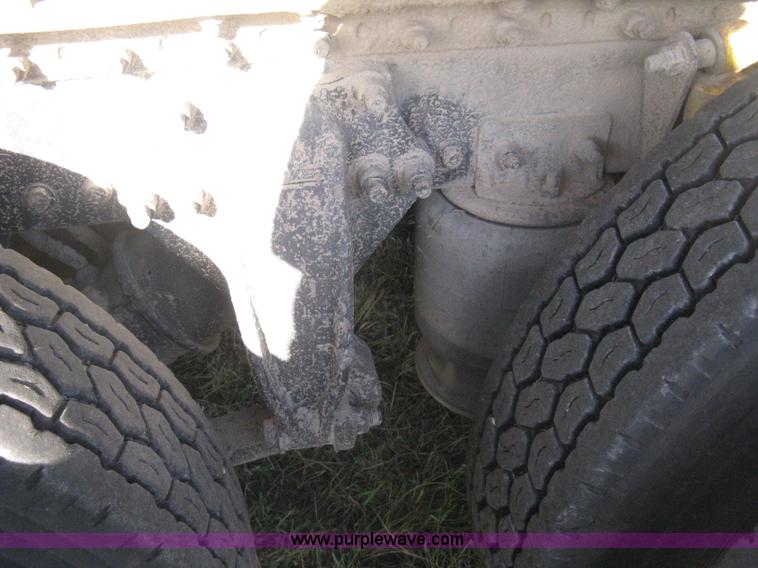 image for item B8490 2000 Freightliner Century Class tandem axle semi truck