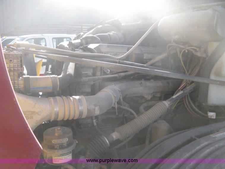 image for item B8490 2000 Freightliner Century Class tandem axle semi truck