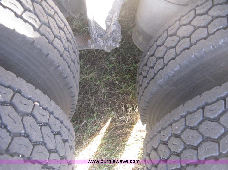 image for item B8490 2000 Freightliner Century Class tandem axle semi truck