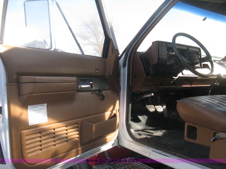 image for item B8491 1991 GMC TopKick SLE concrete form cage truck