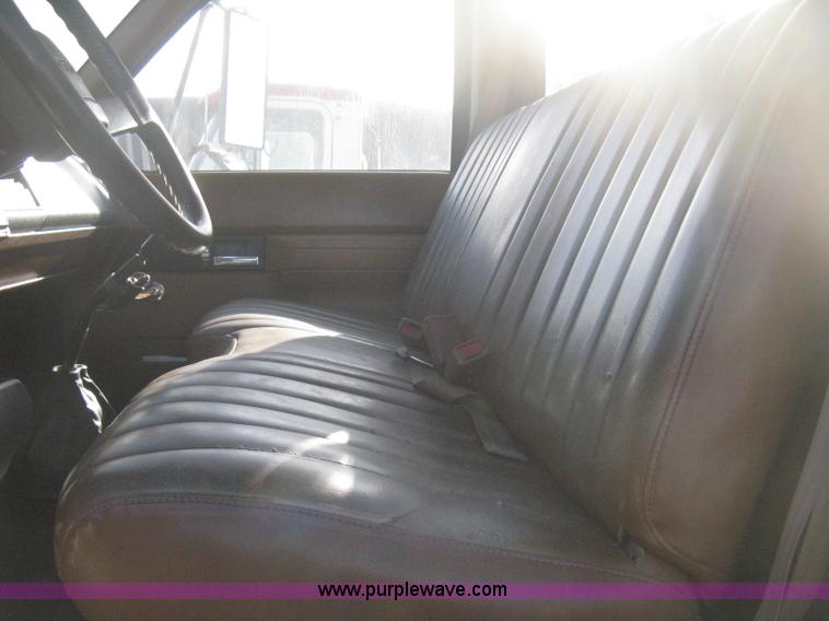 image for item B8491 1991 GMC TopKick SLE concrete form cage truck