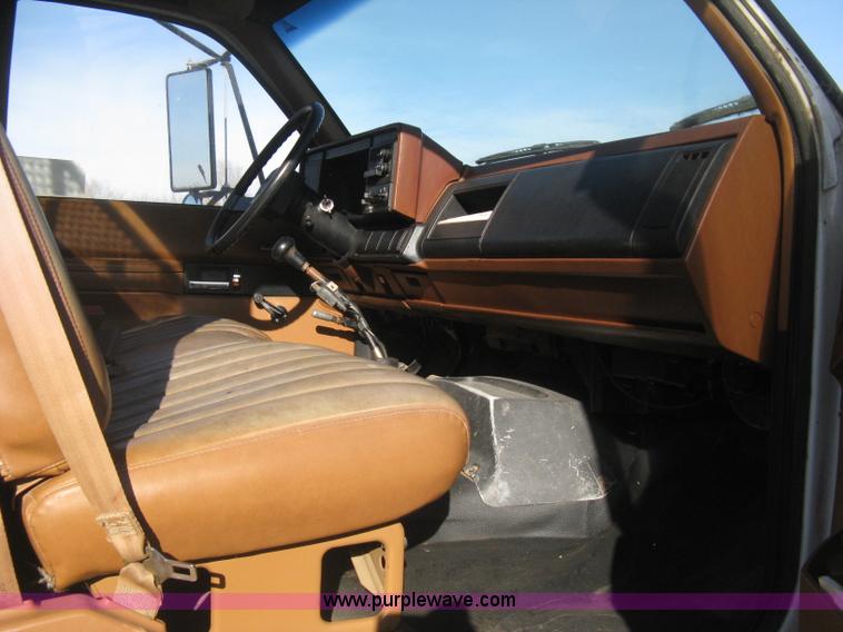 image for item B8491 1991 GMC TopKick SLE concrete form cage truck