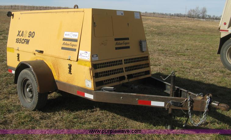 image for item B8492 1993 Atlas Copco XAS90 portable air compressor