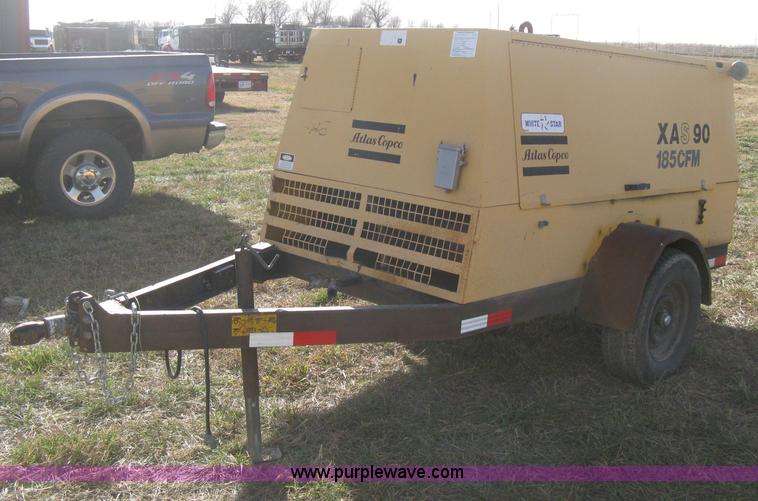 image for item B8492 1993 Atlas Copco XAS90 portable air compressor