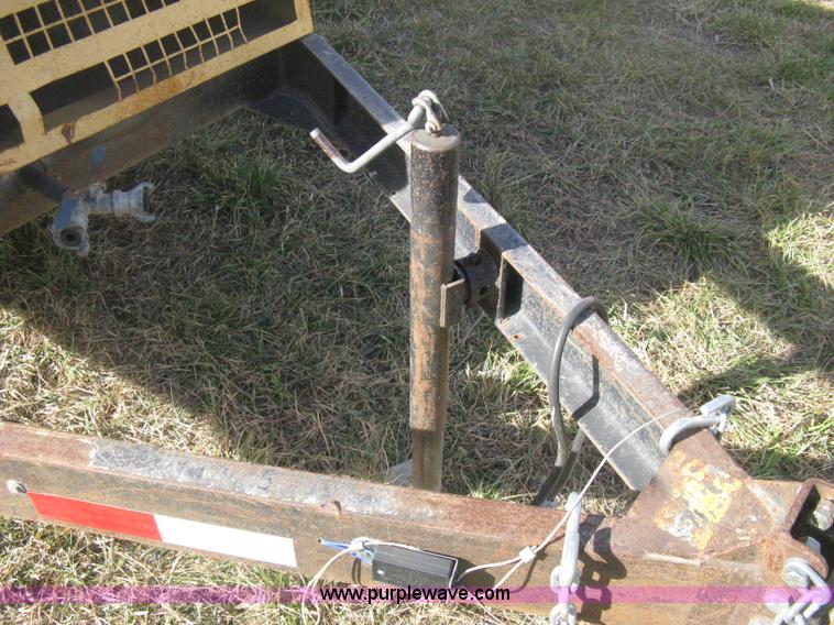 image for item B8492 1993 Atlas Copco XAS90 portable air compressor