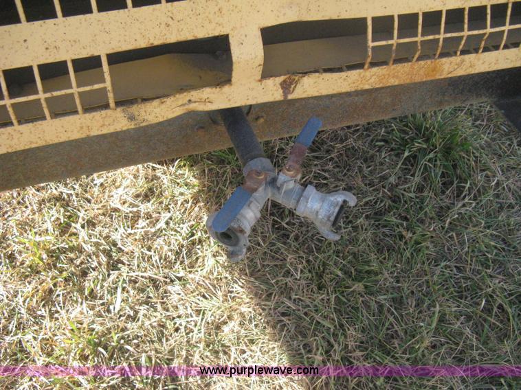 image for item B8492 1993 Atlas Copco XAS90 portable air compressor