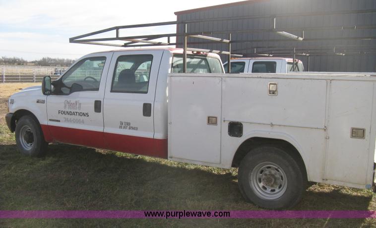 image for item B8493 2002 Ford F350  XL Super Duty Crew Cab utility truck