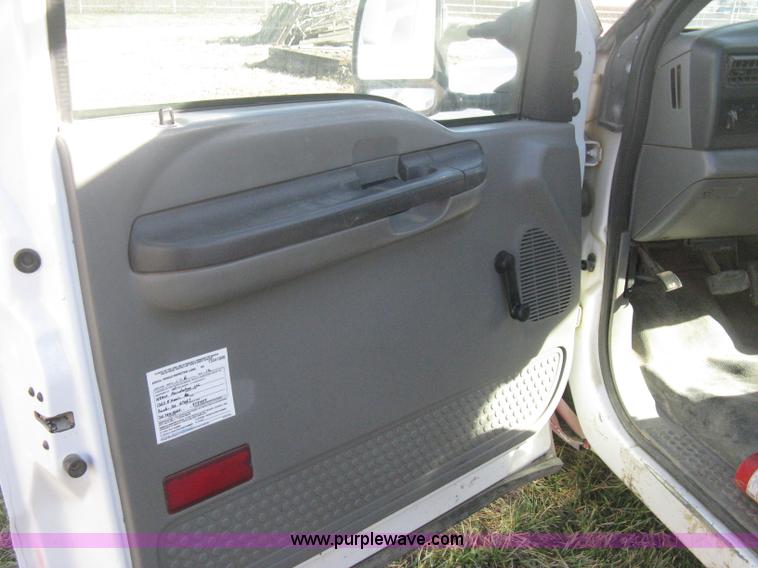 image for item B8493 2002 Ford F350  XL Super Duty Crew Cab utility truck