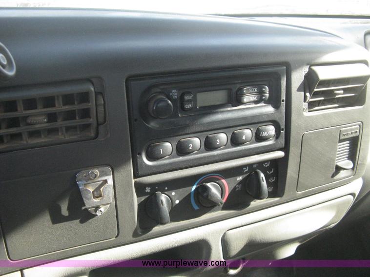 image for item B8493 2002 Ford F350  XL Super Duty Crew Cab utility truck