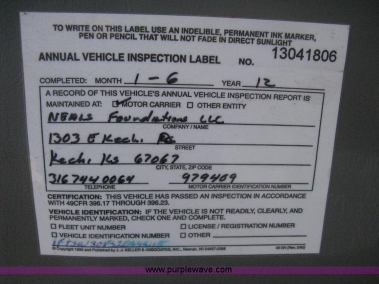 image for item B8493 2002 Ford F350  XL Super Duty Crew Cab utility truck