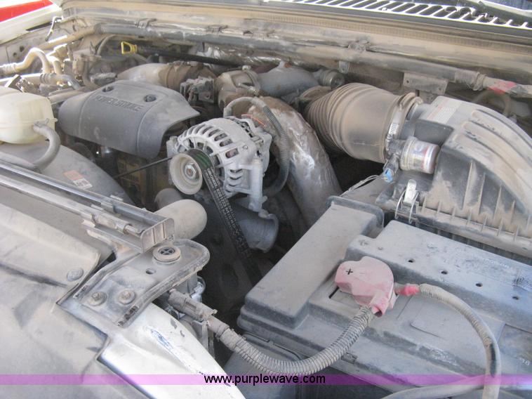 image for item B8493 2002 Ford F350  XL Super Duty Crew Cab utility truck