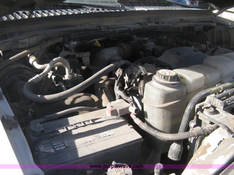 image for item B8493 2002 Ford F350  XL Super Duty Crew Cab utility truck