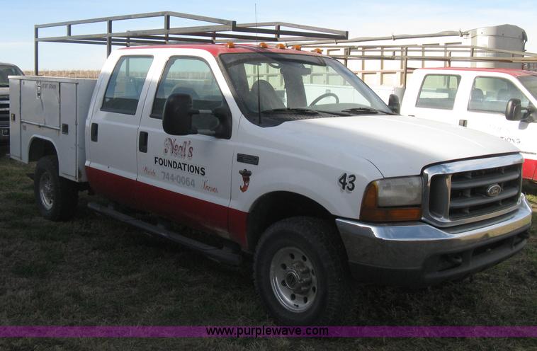 image for item B8496 1999 Ford F250 XLT Super Duty Crew Cab utility truck