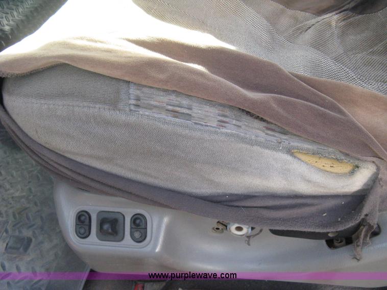 image for item B8496 1999 Ford F250 XLT Super Duty Crew Cab utility truck