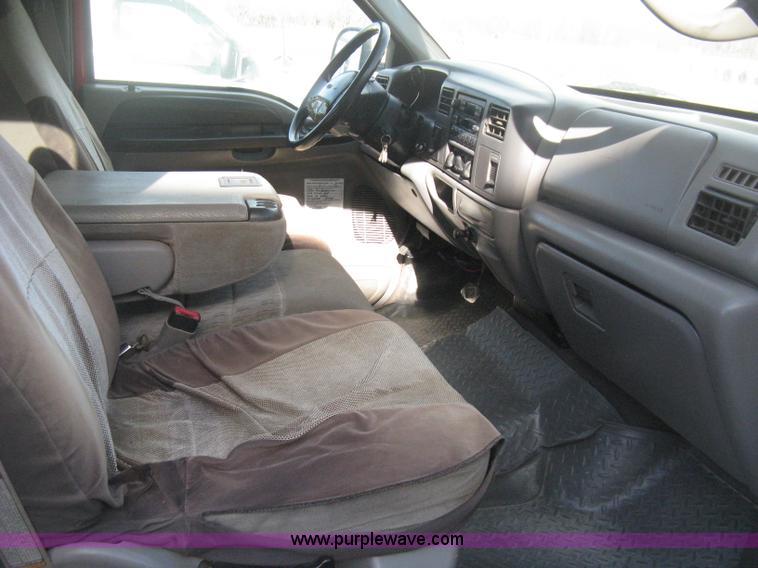 image for item B8496 1999 Ford F250 XLT Super Duty Crew Cab utility truck