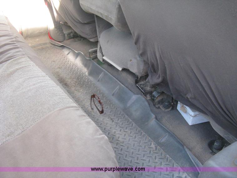 image for item B8496 1999 Ford F250 XLT Super Duty Crew Cab utility truck