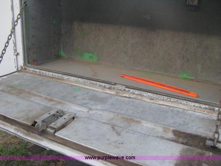 image for item B8496 1999 Ford F250 XLT Super Duty Crew Cab utility truck