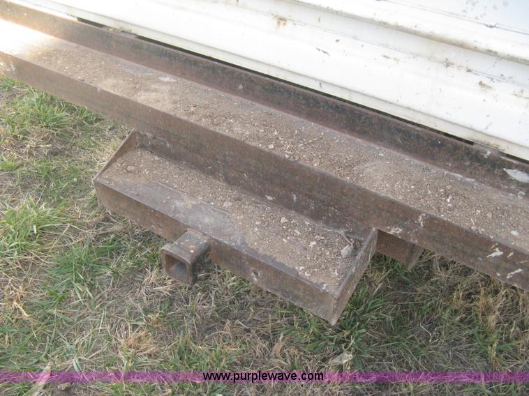 image for item B8496 1999 Ford F250 XLT Super Duty Crew Cab utility truck