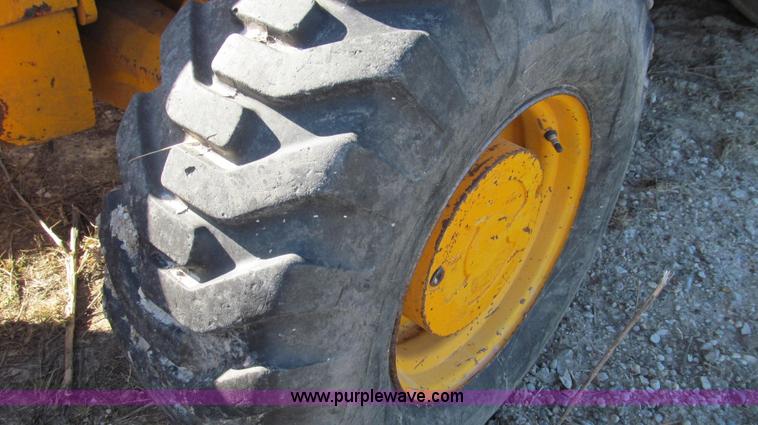 image for item E3670 1997 JCB 214 Series II backhoe