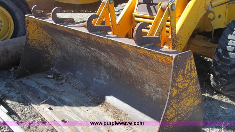 image for item E3670 1997 JCB 214 Series II backhoe