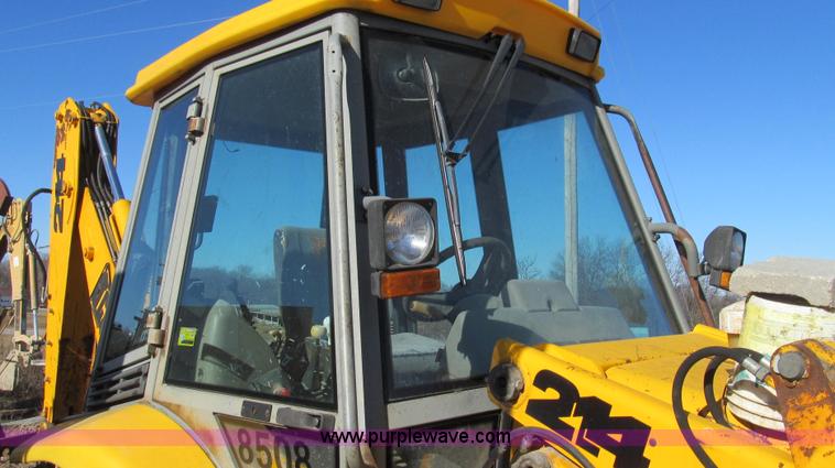 image for item E3670 1997 JCB 214 Series II backhoe