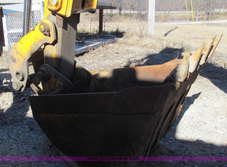 image for item E3670 1997 JCB 214 Series II backhoe