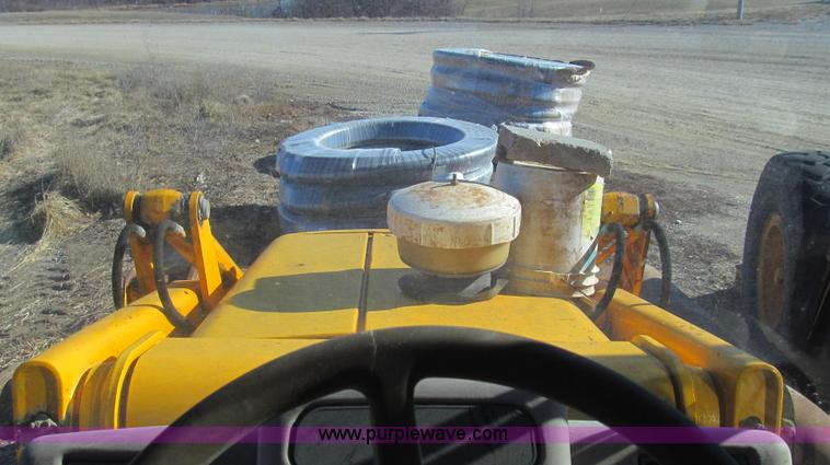 image for item E3670 1997 JCB 214 Series II backhoe