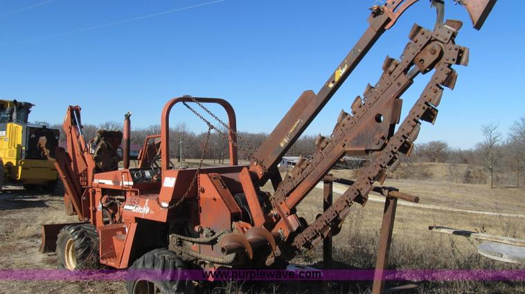 image for item E3671 1994 Ditch Witch 7610 trencher