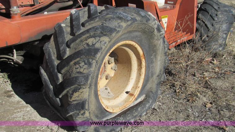 image for item E3671 1994 Ditch Witch 7610 trencher