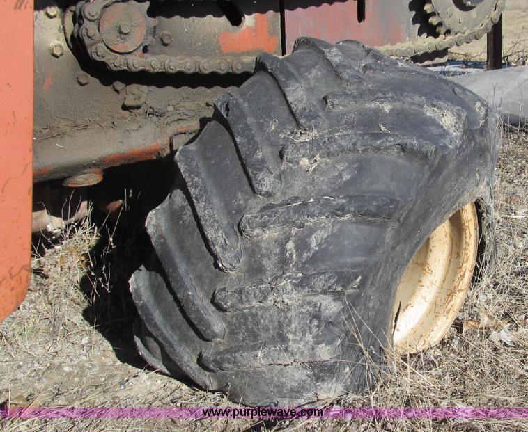 image for item E3671 1994 Ditch Witch 7610 trencher