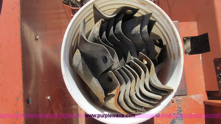 image for item E3671 1994 Ditch Witch 7610 trencher