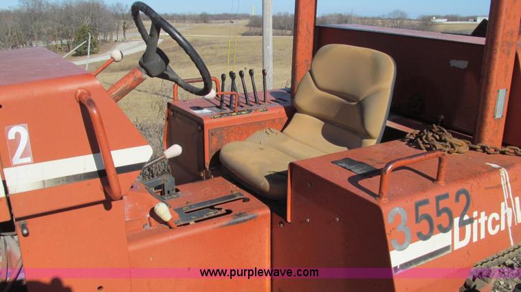 image for item E3671 1994 Ditch Witch 7610 trencher