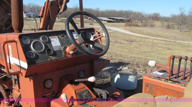 image for item E3671 1994 Ditch Witch 7610 trencher
